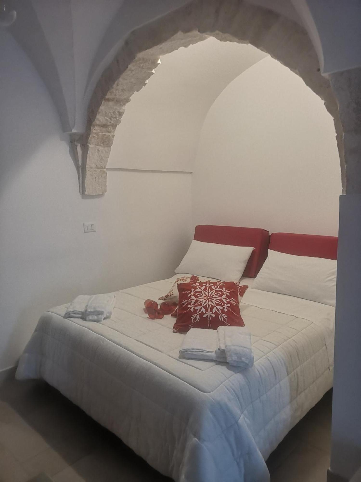 チェーリエ・メッサーピカ A Casa Di Aleヴィラ エクステリア 写真